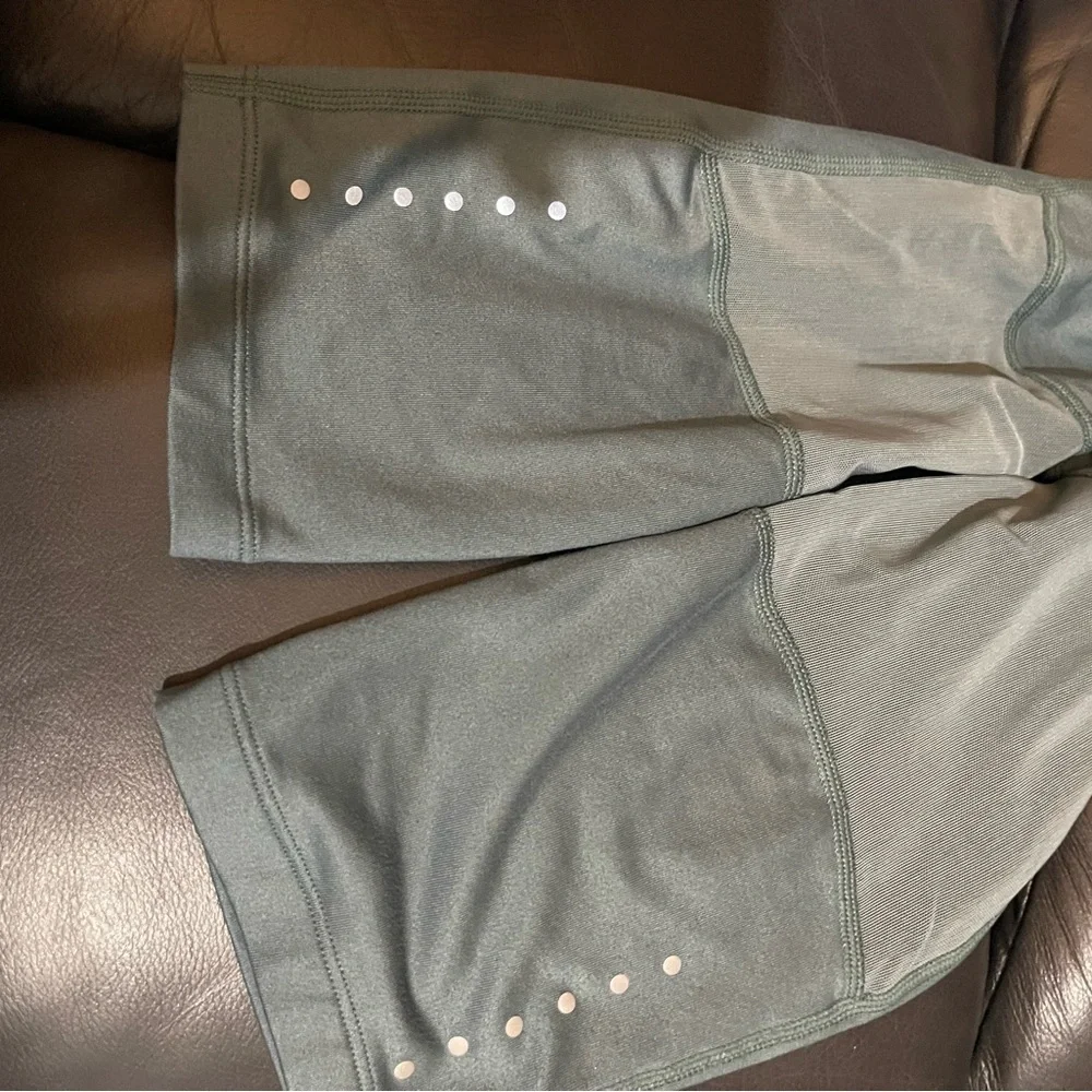 Nike Running greenish Teal SMALL, so soft , comfy cropped